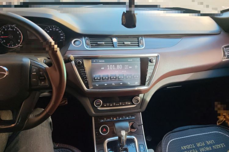 Used Land X7 2015 2.0T Panoramic Prestige Edition
