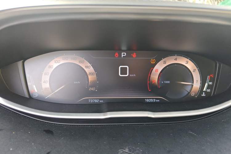 Used Peugeot 5008 2017 380THP 5-Seater Elite Edition Instrument Cluster