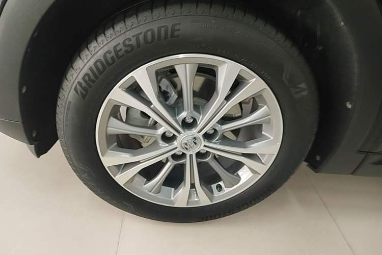 Used Buick Envision 2021 Encore Plus 652T 7-Seat Luxury Model
