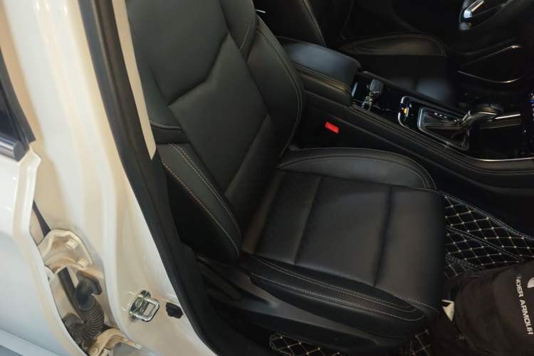 Used CHANGAN Eado 2018 High-Energy Edition 1.6L GDI Automatic Pioneer Model China V Standard