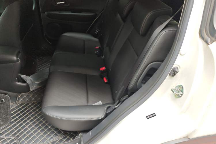 Used Honda Vezel 2020 220 TURBO CVT Luxury Edition
