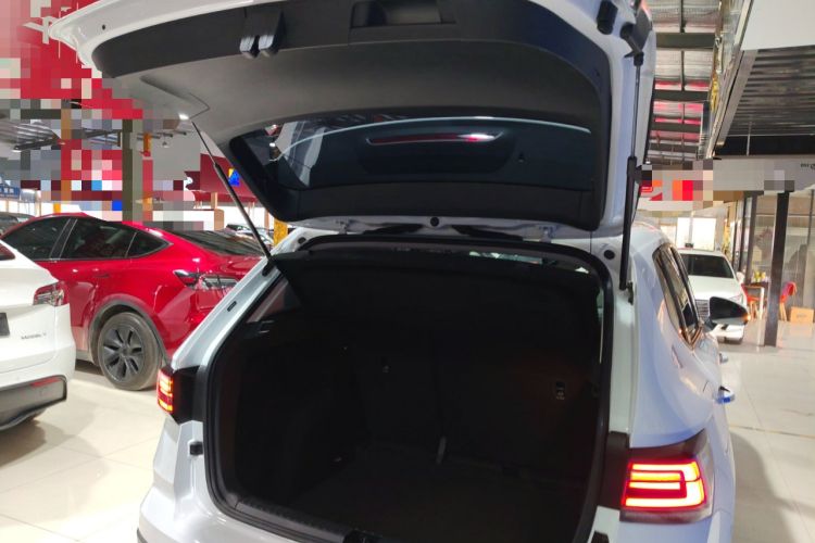 Used Volkswagen Tharu 2024 300TSI Two-Wheel-Drive Moonlight Edition