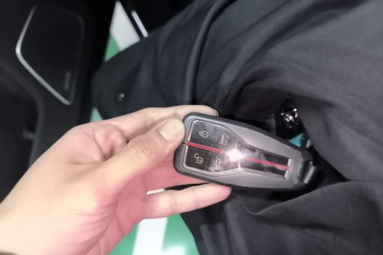 Used Hongqi HS7 2022 3.0T Automatic All-Wheel Drive ZhiLian Flagship Edition Five Seats
