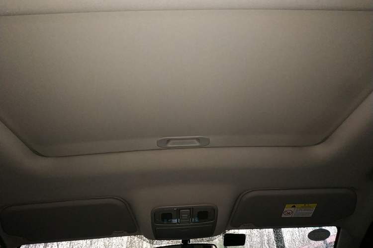 Used CHANGAN KAICHENG Oushang A600 2016 1.5L Manual Luxury 7-Seater Headliner