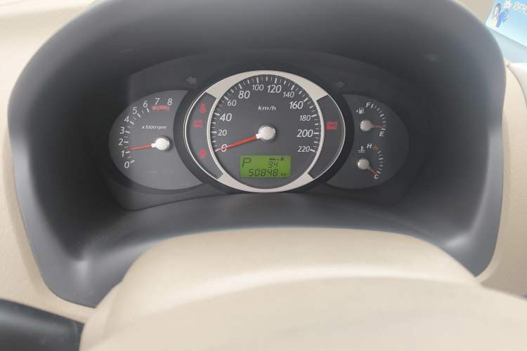 Used Hyundai Tucson 2009 2.0L Automatic Two-Wheel Drive with Sunroof
