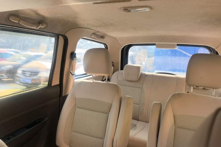 Used Wuling Hongguang 2014 1.2L Standard Model China IV