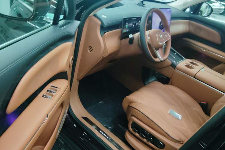 Used VOYAH Titan 2026 Model Max+ Driver Seat