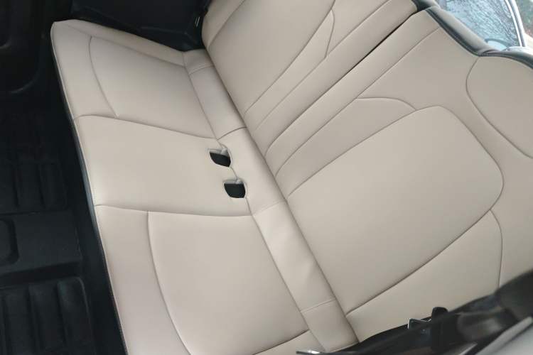 Used Chery QQ Ice Cream 2024 Edition Youth Version 205km Sundae Left Rear Seat