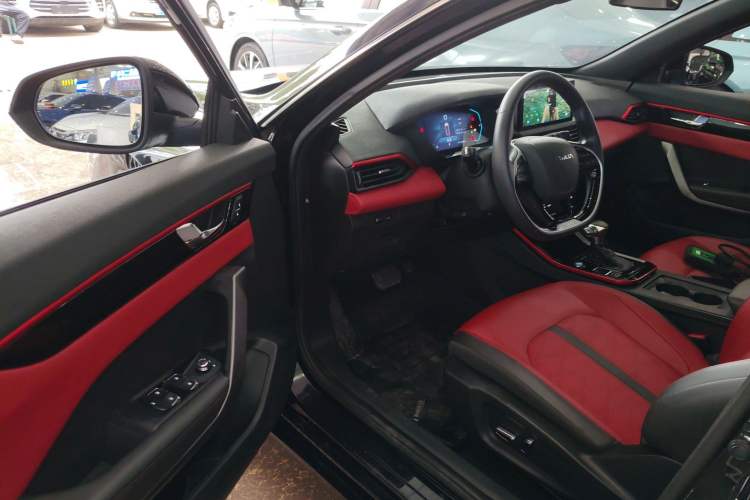 Used Dongfeng Aeolus Yixuan 2022 230T Automatic Adaptive-Beam Knight Edition Driver Seat