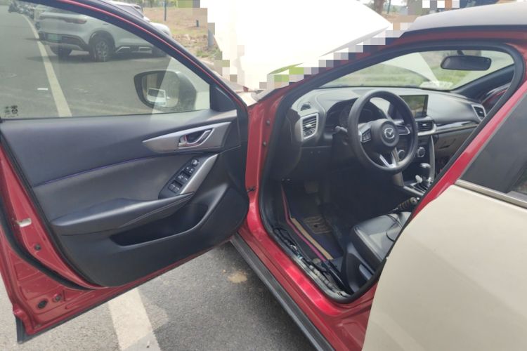 Used Mazda CX-4 2018 2.0L Automatic Two-Wheel Drive Blue Sky Dynamic Version China VI Standard Driver Seat