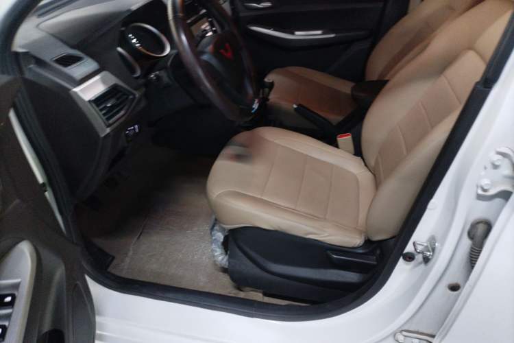 Used Wuling Hongguang 2021 1.5L Facelifted S Comfort Version with Electric Power Steering LAR