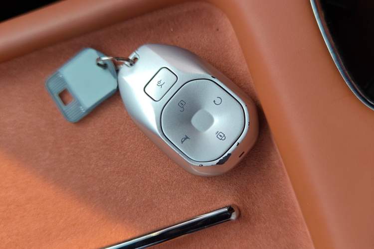 Used GAC Trumpchi Xiangwang S7 2025 180km Ultra All-Wheel Drive LiDAR Edition Interior 1