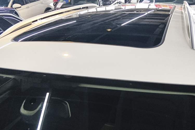 Used Volkswagen Tayron 2019 330TSI Two-Wheel Drive Luxury Model China VI Standard Roof