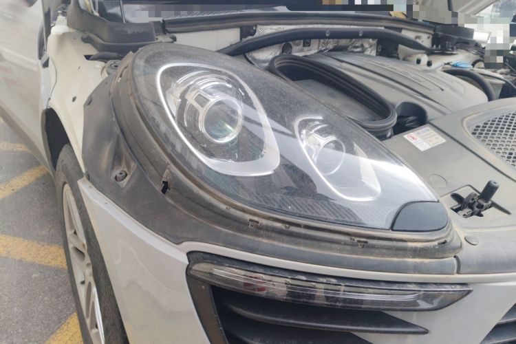 Used Porsche Macan 2017 Macan 2.0T Right Front Headlight