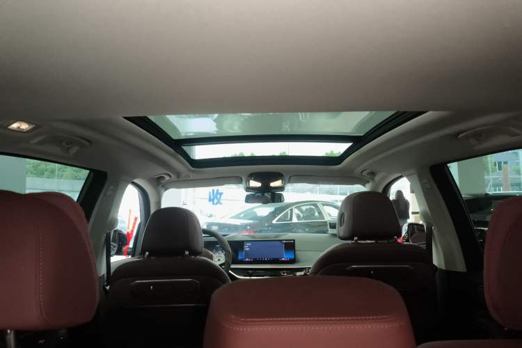 Used BMW X5 2023 xDrive 30Li Luxury M Sport Night Edition Package
