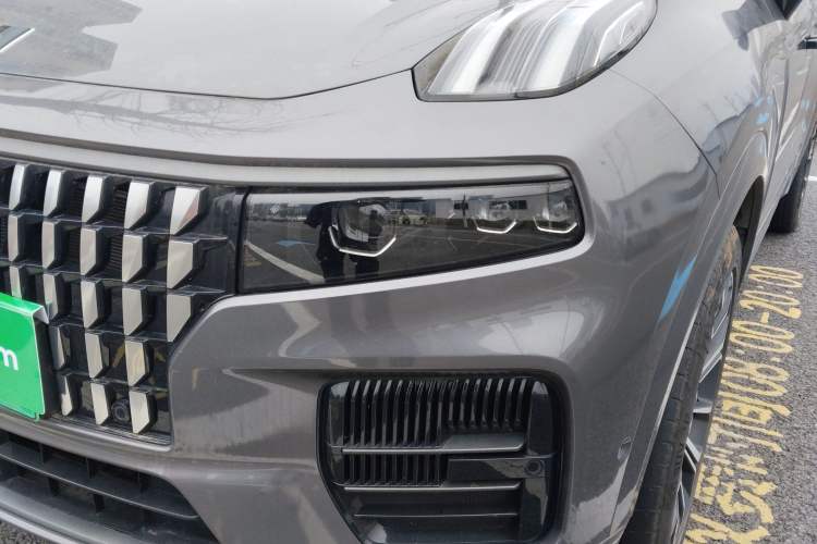 Used Lynk & Co 09 EM-P 2023 2.0TD EM-P Long-Range Version PM 7-Seater
