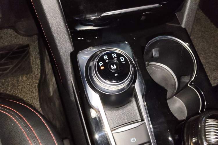 Used Ford Escape 2020 EcoBoost 245 Four-Wheel Drive ST-LINE Deluxe Edition
