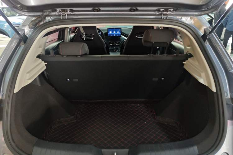 Used BYD e2 2023 Comfort Model Trunk