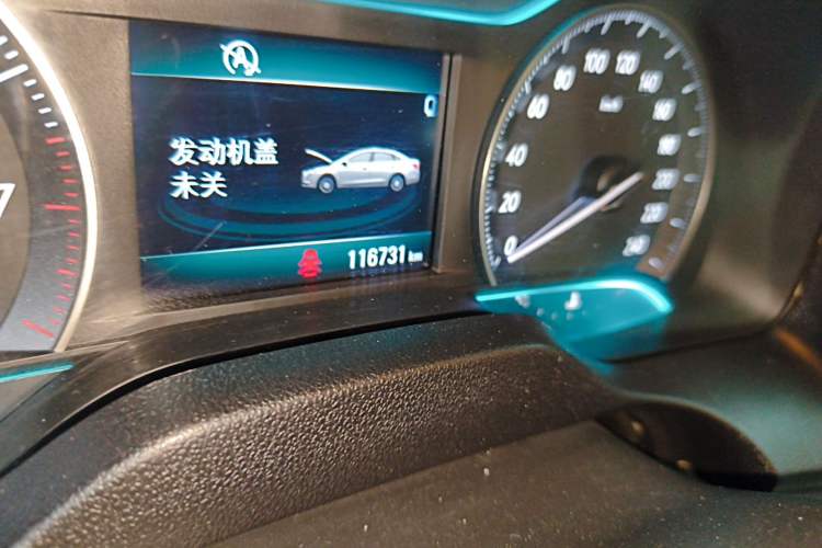 Used Buick GT 2017 15N Manual Elite Version Odometer Close Up