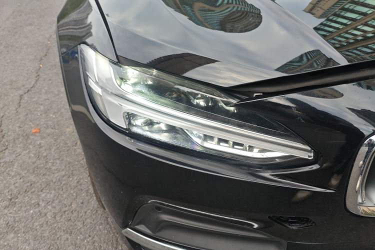 Used Volvo S90 2022 B5 Zhiyi Luxury Edition
