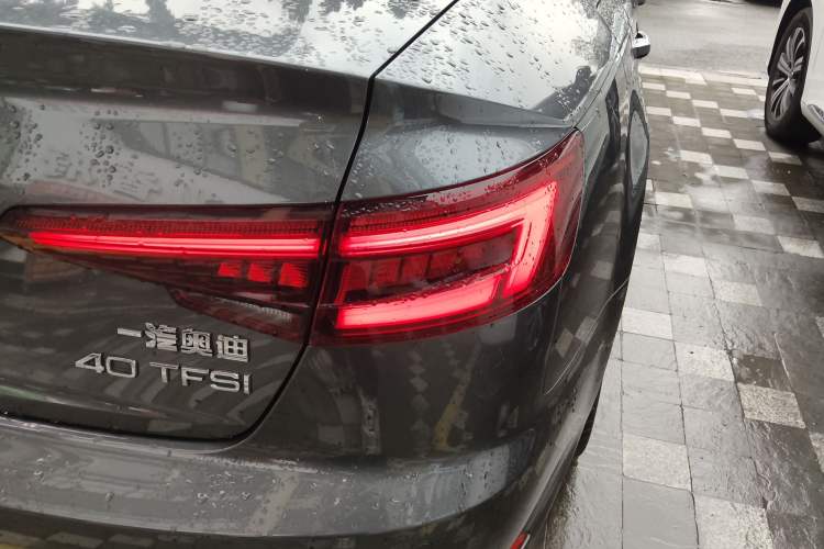 Used Audi A4L 2019 40 TFSI Fashion Edition China VI Emission Standard
