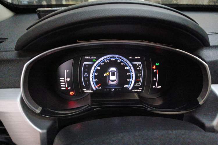 Used Geely Auto Emgrand X7 Sport 2016 1.8TD Automatic ZhiZun Version