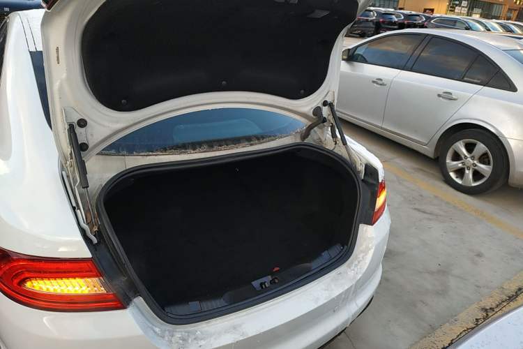 Used Jaguar XF 2014 XF 2.0T Luxury Edition