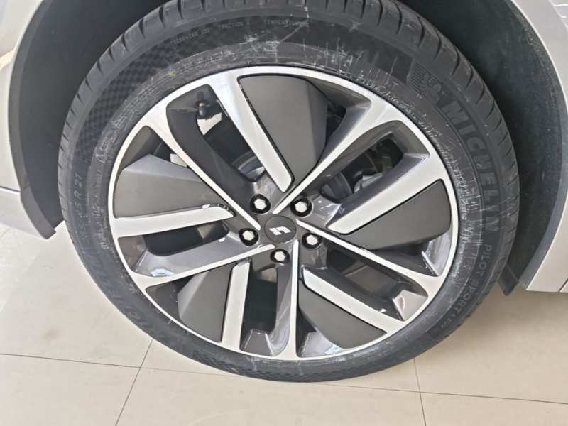 Used Li Auto L9 2022 Max model — 25