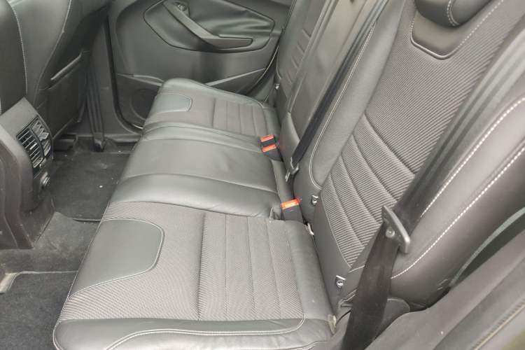 Used Ford Kuga 2013 1.6L GTDi Two-Wheel-Drive Trend Model