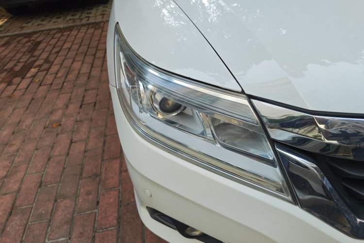 Used Honda Crider 2015 1.8L automatic luxury edition