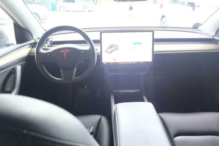 Used Tesla Model Y 2022 Rear-Wheel-Drive Version
