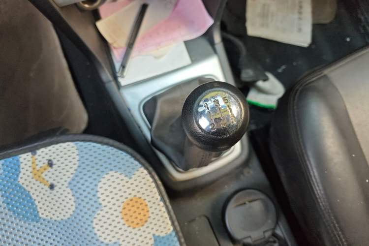 Used CHANGAN KAICHENG Ounuo S 2014 1.5L Base Version Gear Lever