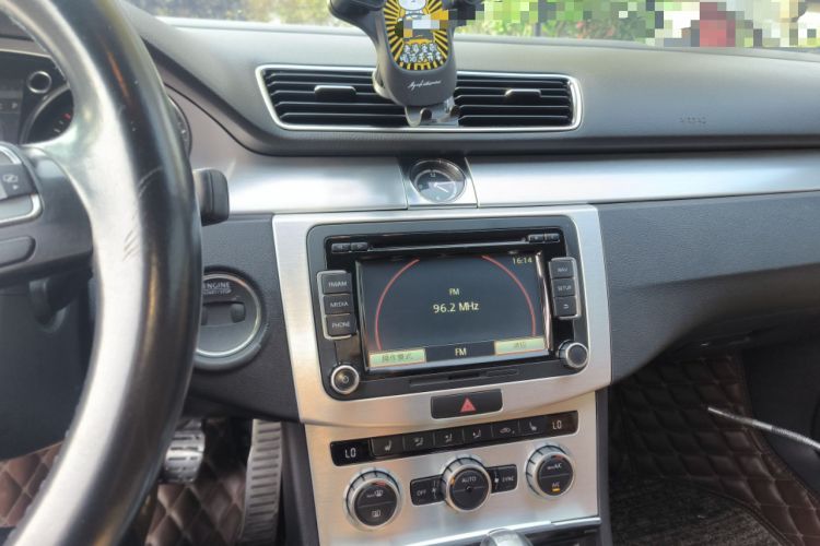 Used Volkswagen FAW-Volkswagen CC 2013 1.8TSI Luxury Model Audio And AC Panel