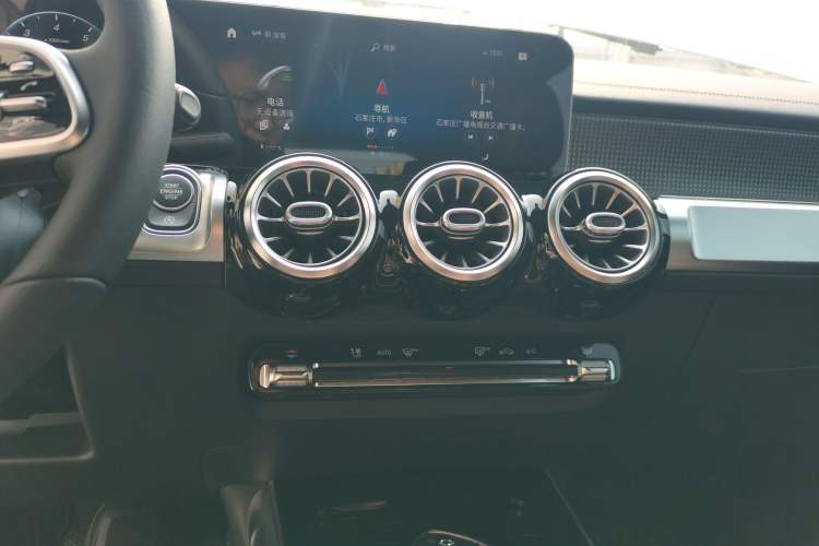 Used Mercedes-Benz GLB 2020 Facelift GLB 200 Fashion Edition
