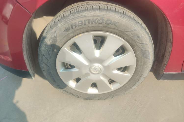 Used Venucia R50 2014 1.6L Manual Splendid Edition
