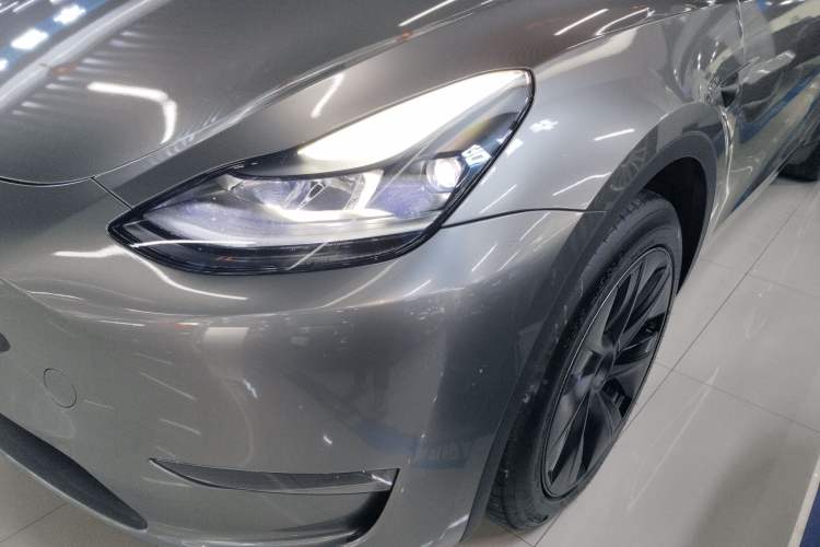 Used Tesla Model Y 2024 Long-Range All-Wheel-Drive Version Left Front Headlight
