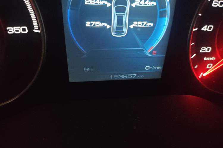 Used BYD Song New Energy 2019 Song DM 1.5TID Smart Connect Dynamic Model Odometer Close Up