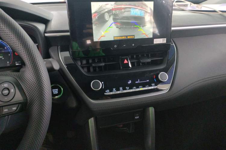 Used Toyota Corolla Cross 2024 2.0L Elite Edition Audio And AC Panel