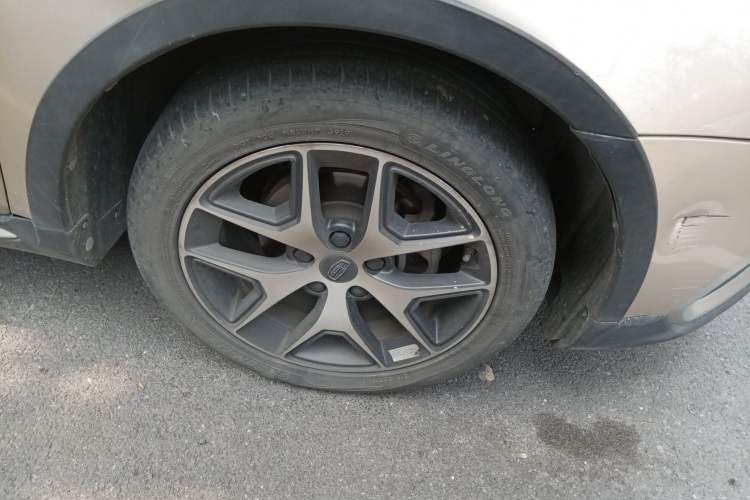 Used Geely Auto Vision S1 2019 Upgraded Model 1.5L CVT Luxury Version Right Front Wheel Hub