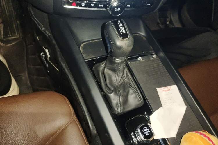 Used Volvo XC60 2020 T5 4x4 Zhiyi Luxury Edition
