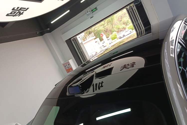 Used VOYAH Titan 2026 Model Max+ Roof