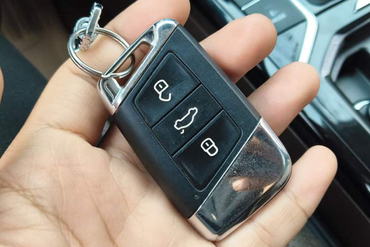 Used Volkswagen Passat New Energy 2020 430 PHEV Hybrid Luxury Edition China VI Standard Vehicle Key