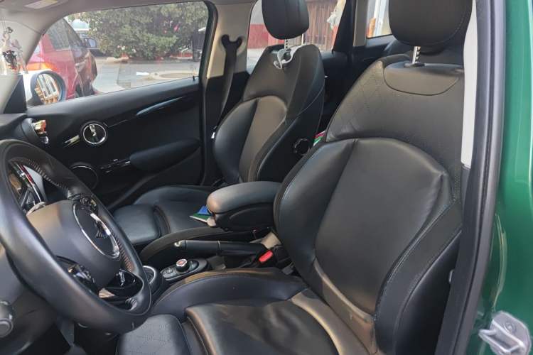 Used MINI 2020 1.5T COOPER Artist Five-Door Edition Left Front Seat