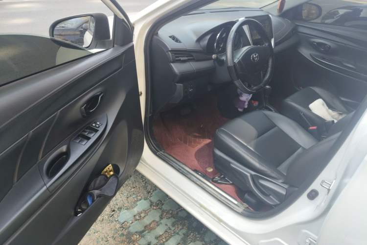 Used Toyota YARiS L Zhi Xiang 2017 1.5E CVT Dynamic Edition