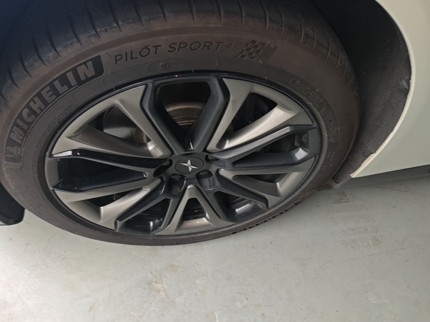 XPeng P7 2022 480E — снимка 10
