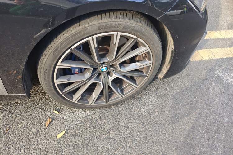 Used BMW 7 Series 2019 740Li Leading Model M Sport Package Right Front Wheel Hub