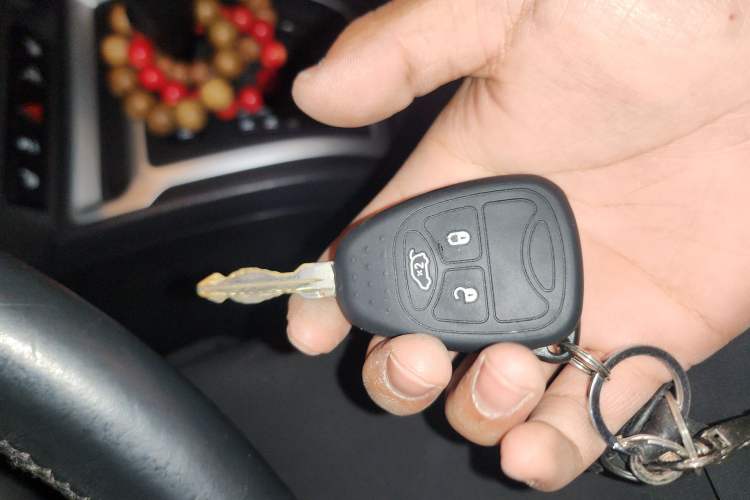 Used Jeep Compass 2014 Revised Version 2.0L Two-Wheel Drive Elite Edition Vehicle Key