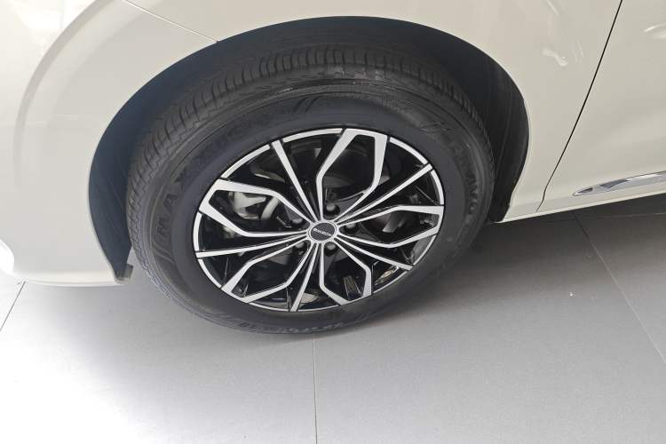 Used Roewe iMAX8 New Energy 2025 1.5T DMH Lu Zun Deluxe Edition
