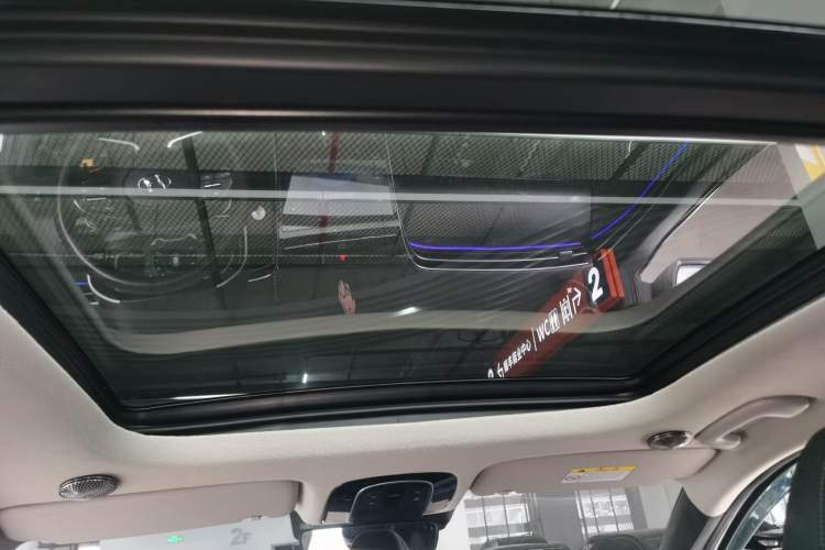 Used Hyundai Tucson 2022 Tucson L 2.0L Hybrid – Smart Enjoyment Version Headliner