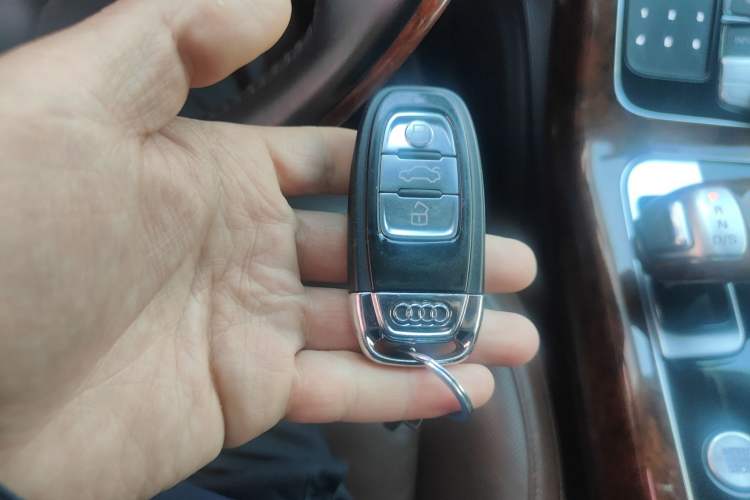 Used Audi A8 2012 A8L 50 TFSI quattro Comfort model
